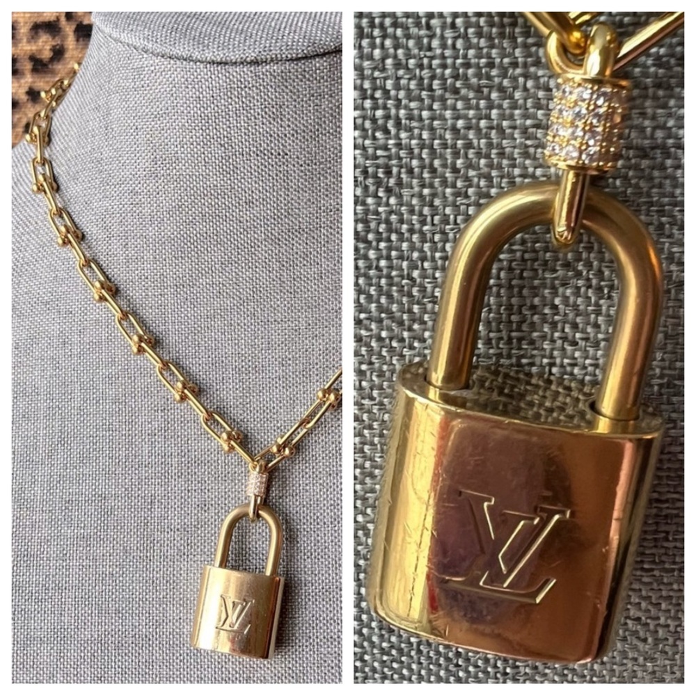 🆕 Louis Vuitton Padlock 18k gold Link Chain vintage & brand new 317 Authentic
